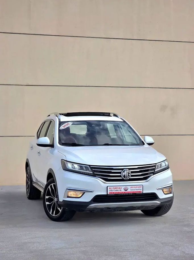 Подержанный MG RX5 I, 1.5 л, 2020 в Шардже от Ali Gad Ali Used Cars Белый цвет. GCC | AUTO.AE