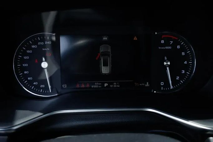 Подержанный MG RX8, 2.0 л, 2022 в Шардже от Qasr Al Furqan Used Cars Серебристый цвет. GCC | AUTO.AE