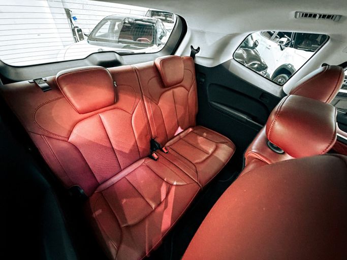 Подержанный MG RX8, 2.0 л, 2021 в Шардже от Ryno Cars Черный цвет. GCC | AUTO.AE