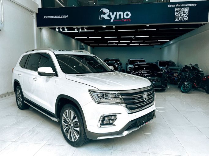 Подержанный MG RX8, 2.0 л, 2020 в Шардже от Ryno Cars Белый цвет. GCC | AUTO.AE