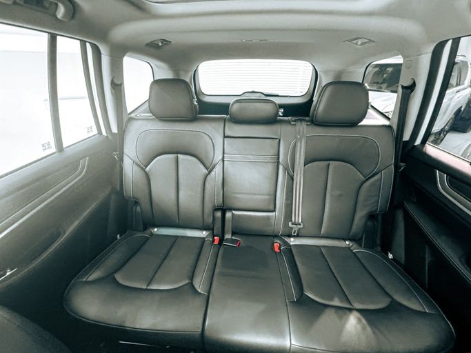 Подержанный MG RX8, 2.0 л, 2020 в Шардже от Ryno Cars Белый цвет. GCC | AUTO.AE