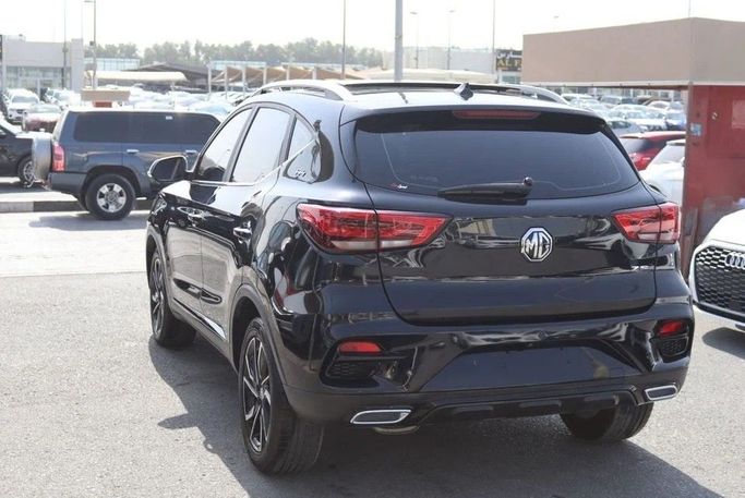 Подержанный MG ZS II Рестайлинг, 1.5 л, 2023 в Шардже от Al Sayed Khamis Used Cars Черный цвет. GCC | AUTO.AE