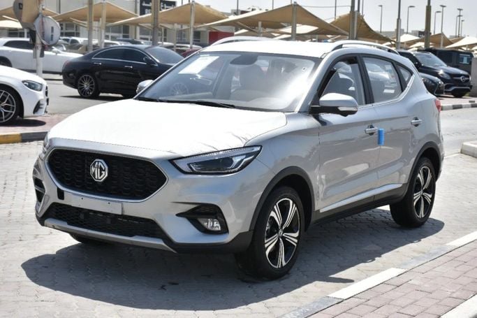 New MG ZS II Facelift, 1.0 l, 2024 in Sharjah by Alfaris Used Cars, Silver color. Other | AUTO.AE