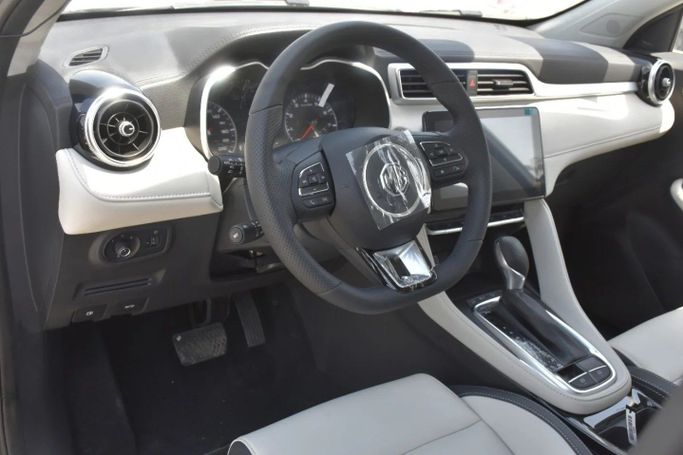 New MG ZS II Facelift, 1.0 l, 2024 in Sharjah by Alfaris Used Cars, Silver color. Other | AUTO.AE