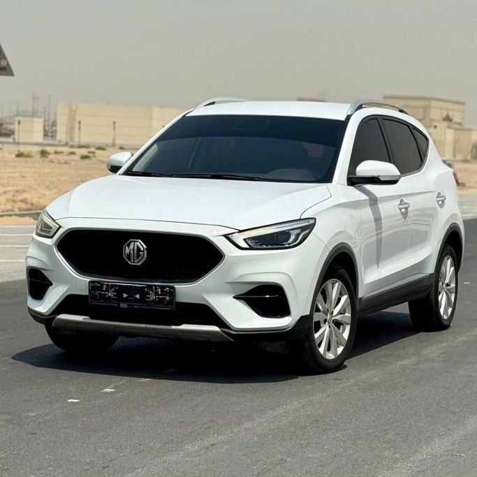 Подержанный MG ZS II Рестайлинг, 1.3 л, 2022 в Шардже от Sarmad Cars Белый цвет. Other | AUTO.AE