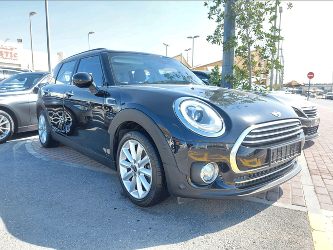 Used MINI Clubman Cooper II, 1.5 l, 2017 in Sharjah by Fantastic Used Cars, Black color. GCC Specs | AUTO.AE