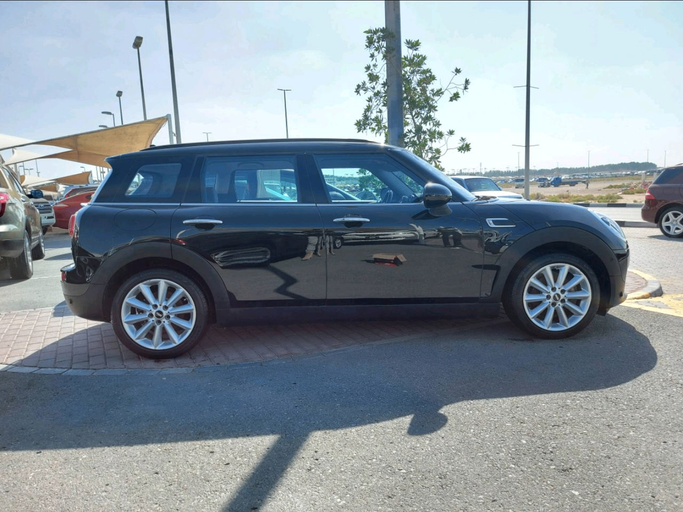 Used MINI Clubman Cooper II, 1.5 l, 2017 in Sharjah by Fantastic Used Cars, Black color. GCC Specs | AUTO.AE