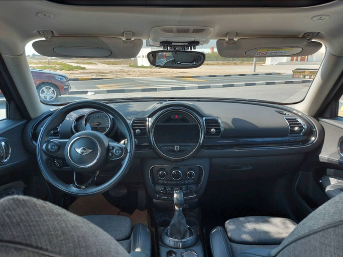 Used MINI Clubman Cooper II, 1.5 l, 2017 in Sharjah by Fantastic Used Cars, Black color. GCC Specs | AUTO.AE