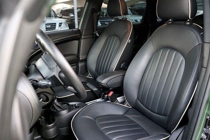 Подержанный MINI Countryman Cooper S I, 1.6 л, 2016 в Шардже от Al Bake Used Cars Зеленый цвет.  | AUTO.AE