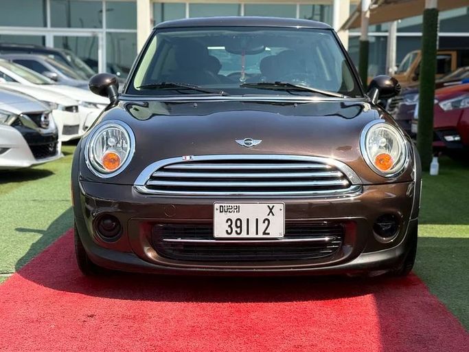 Подержанный MINI Countryman Cooper I, 1.6 л, 2012 в Шардже от Al Muhtaref Used Cars Коричневый цвет. GCC | AUTO.AE
