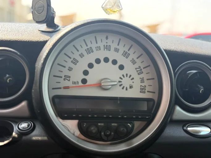 Подержанный MINI Countryman Cooper I, 1.6 л, 2012 в Шардже от Al Muhtaref Used Cars Коричневый цвет. GCC | AUTO.AE