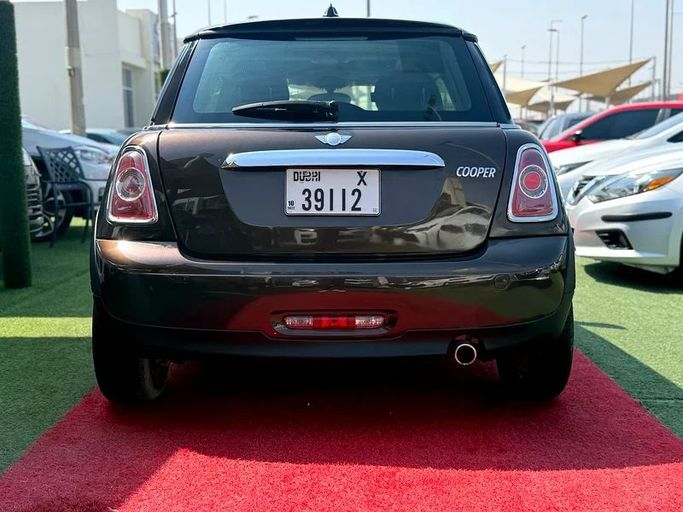 Подержанный MINI Countryman Cooper I, 1.6 л, 2012 в Шардже от Al Muhtaref Used Cars Коричневый цвет. GCC | AUTO.AE