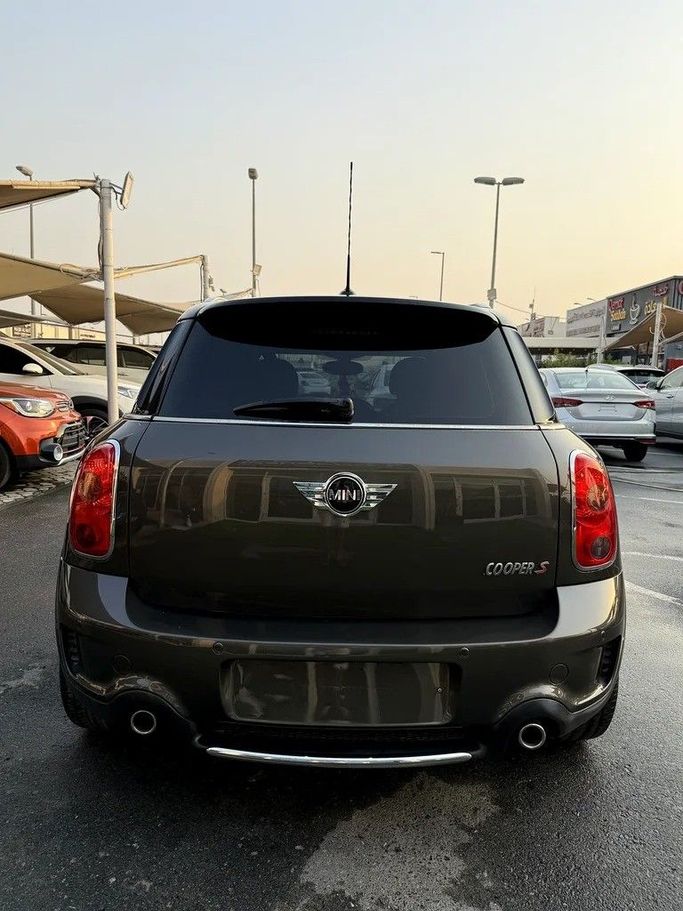 Подержанный MINI Countryman Cooper S I, 1.6 л, 2013 в Шардже от Elmorshedi Motors Коричневый цвет. GCC | AUTO.AE