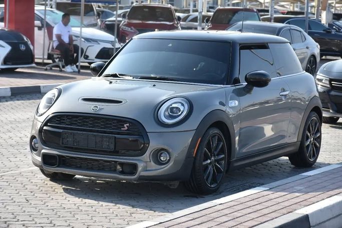 Used MINI Hatch John Cooper Works III (F55/F56) Facelift, 2.0 l, 2020 in Sharjah by Alfaris Used Cars, Silver color. Other | AUTO.AE