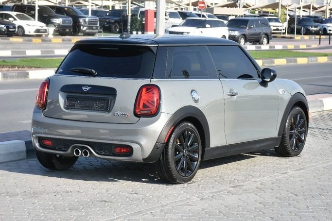 Used MINI Hatch John Cooper Works III (F55/F56) Facelift, 2.0 l, 2020 in Sharjah by Alfaris Used Cars, Silver color. Other | AUTO.AE
