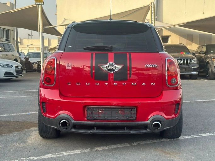 Подержанный MINI Hatch Cooper S III (F55/F56), 2.0 л, 2015 в Шардже от Al Sada used cars Красный цвет. GCC | AUTO.AE