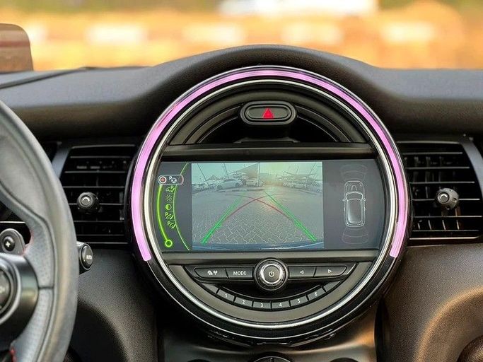 Подержанный MINI Hatch Cooper S III (F55/F56), 2.0 л, 2018 в Шардже от Al Ahd Used Cars Тёмно-синий цвет. GCC | AUTO.AE