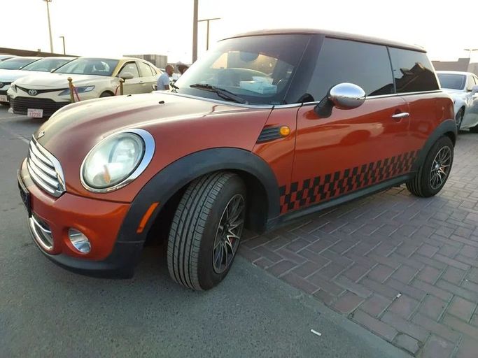 Used MINI Hatch Cooper II (R56) Facelift, 1.6 l, 2012 in Sharjah by Al Aqsa Used Cars, Orange color. GCC Specs | AUTO.AE