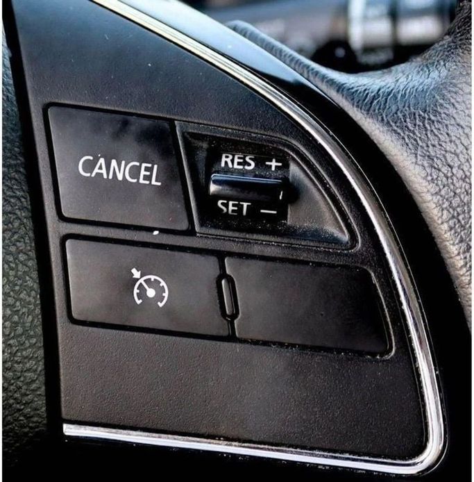 Подержанный Mitsubishi ASX I Рестайлинг 3, 2.0 л, 2022 в Шардже от Al Sayed Khamis Used Auto Trading Серебристый цвет. GCC | AUTO.AE