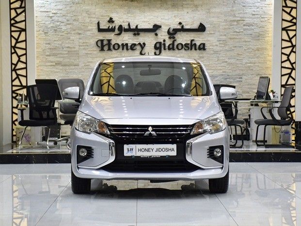 Подержанный Mitsubishi Attrage I Рестайлинг, 1.2 л, 2021 в Шардже от Honey Gidosha Used Cars Tr. Серебристый цвет.  | AUTO.AE