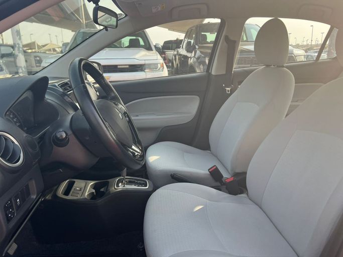 Новый Mitsubishi Attrage I Рестайлинг, 1.2 л, 2021 в Шардже от Al Aram Cars Серебристый цвет. GCC | AUTO.AE