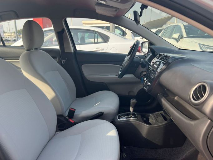 Новый Mitsubishi Attrage I Рестайлинг, 1.2 л, 2021 в Шардже от Al Aram Cars Серебристый цвет. GCC | AUTO.AE