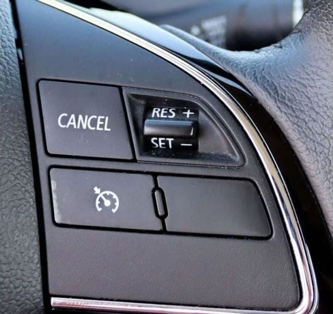 Подержанный Mitsubishi Attrage I Рестайлинг, 1.2 л, 2022 в Шардже от Al Sayed Khamis Used Auto Trading Белый цвет. GCC | AUTO.AE