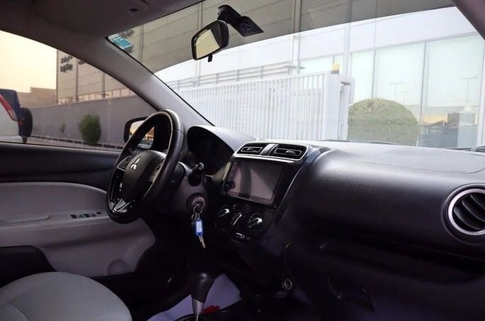 Used Mitsubishi Attrage I Facelift, 1.2 l, 2023 in Sharjah by Al Rukin Al Saudi, Silver color. GCC Specs | AUTO.AE