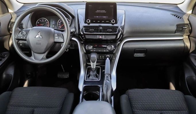 Подержанный Mitsubishi Eclipse Cross I Рестайлинг, 1.5 л, 2022 в Шардже от Al Sayed Khamis Used Auto Trading Серебристый цвет. GCC | AUTO.AE