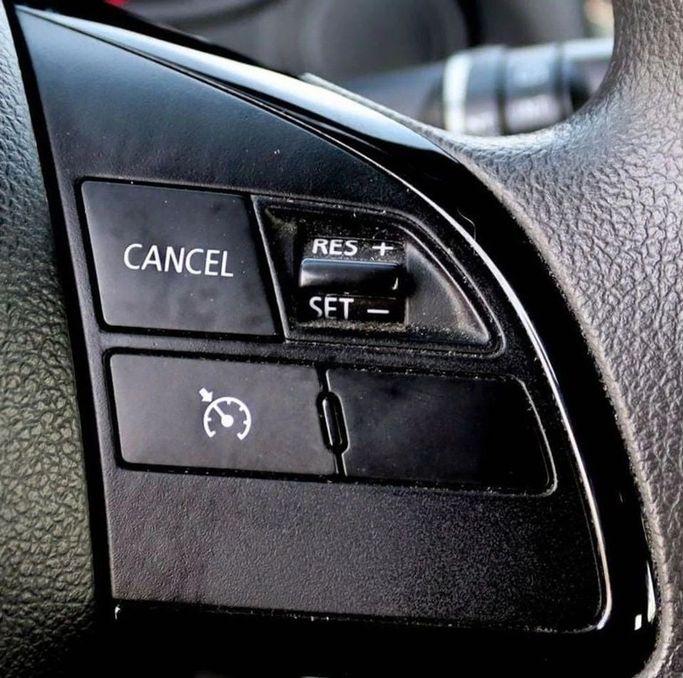 Подержанный Mitsubishi Eclipse Cross I Рестайлинг, 1.5 л, 2022 в Шардже от Al Sayed Khamis Used Auto Trading Серебристый цвет. GCC | AUTO.AE