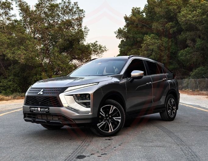 Подержанный Mitsubishi Eclipse Cross I Рестайлинг, 1.5 л, 2022 в Шардже от Al Sayed Khamis Used Auto Trading Серый цвет. GCC | AUTO.AE