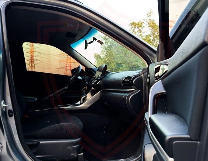 Подержанный Mitsubishi Eclipse Cross I Рестайлинг, 1.5 л, 2022 в Шардже от Al Sayed Khamis Used Auto Trading Серый цвет. GCC | AUTO.AE