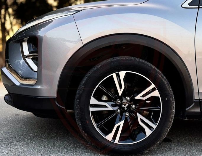 Подержанный Mitsubishi Eclipse Cross I Рестайлинг, 1.5 л, 2022 в Шардже от Al Sayed Khamis Used Auto Trading Серый цвет. GCC | AUTO.AE