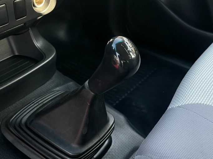 Новый Mitsubishi L200 V Рестайлинг, 2.4 л, 2021 в Шардже от Al Aram Cars Белый цвет. GCC | AUTO.AE