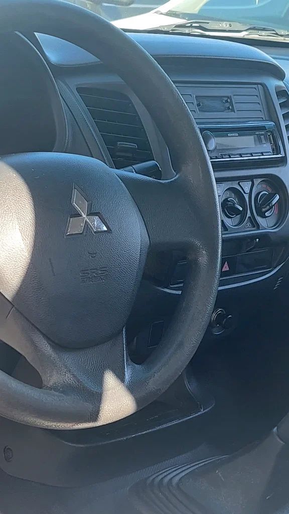 Used Mitsubishi L200 V Facelift, 2.4 l, 2020 in Sharjah by Sama alsaadah Cars, White color. GCC Specs | AUTO.AE