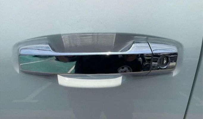 Новый Mitsubishi L200 VI, 2.4 л, 2023 в Шардже от Nour Alnukhba Motors Белый цвет. GCC | AUTO.AE