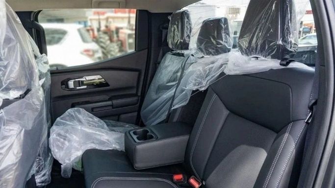 New Mitsubishi L200 VI, 2.4 l, 2024 in Sharjah by Nour Alnukhba Motors, Grey color. Other | AUTO.AE