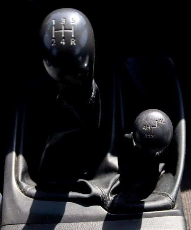 Подержанный Mitsubishi L200 V Рестайлинг, 2.4 л, 2020 в Шардже от Al Sayed Khamis Used Auto Trading Белый цвет. GCC | AUTO.AE