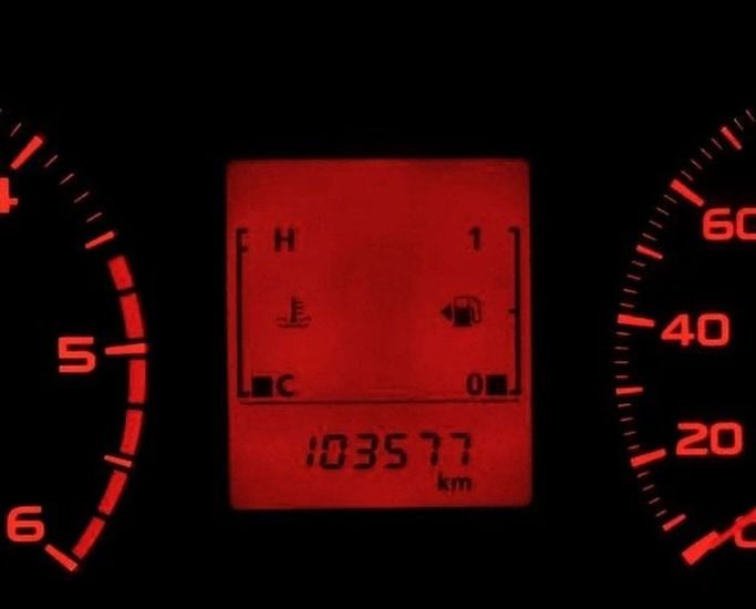 Подержанный Mitsubishi L200 V Рестайлинг, 2.4 л, 2021 в Шардже от Al Sayed Khamis Used Auto Trading Белый цвет. GCC | AUTO.AE