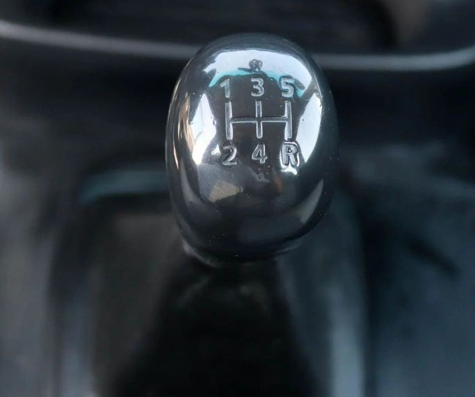 Подержанный Mitsubishi L200 V Рестайлинг, 2.4 л, 2022 в Шардже от Al Sayed Khamis Used Auto Trading Белый цвет. GCC | AUTO.AE