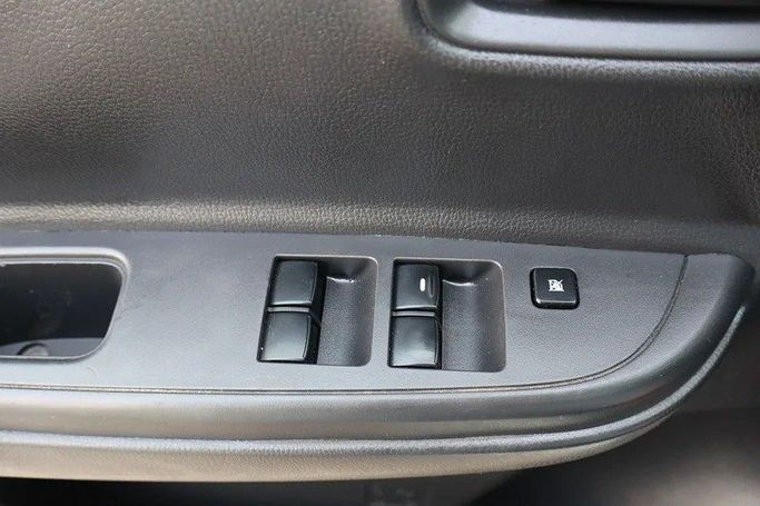 Used Mitsubishi L200 V Facelift, 2.4 l, 2020 in Sharjah by Al Rukin Al Saudi, White color. GCC Specs | AUTO.AE