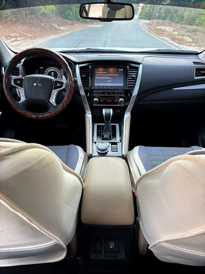 Used Mitsubishi Montero Sport III Facelift, 3.0 l, 2023 in Sharjah by Almasar Used Cars, White color. GCC Specs | AUTO.AE