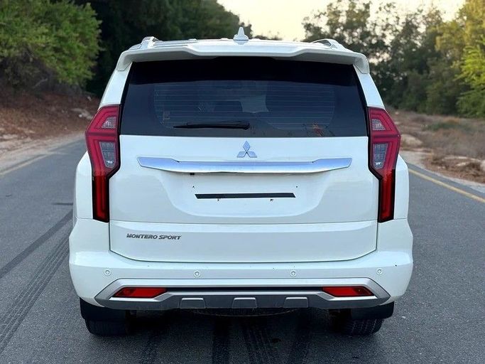 Used Mitsubishi Montero Sport III Facelift, 3.0 l, 2023 in Sharjah by Almasar Used Cars, White color. GCC Specs | AUTO.AE
