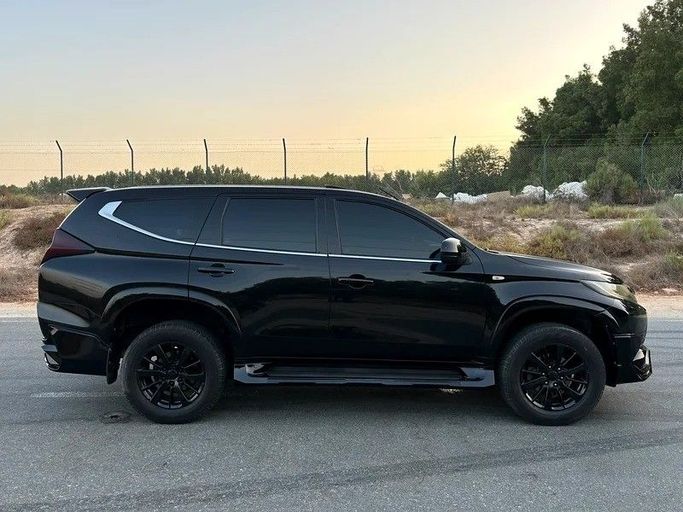 Used Mitsubishi Montero Sport III, 3.0 l, 2019 in Sharjah by Almasar Used Cars, Black color. GCC Specs | AUTO.AE