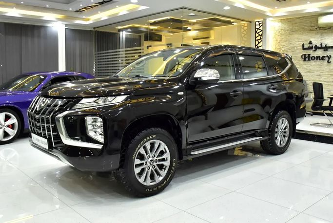 مستعملة Mitsubishi Montero Sport ثالثاً فيس ليفت, 3.0 l, 2021 في في الشارقة من Honey Jidosha Used Cars Tr.، اللون أسود. مواصفات الخليج | AUTO.AE | إعلان #273403