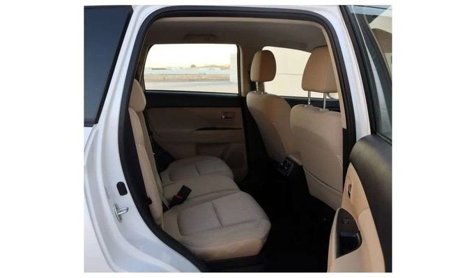 Подержанный Mitsubishi Outlander III Рестайлинг 3, 2.4 л, 2020 в Шардже от Al Sayed Khamis Used Cars Белый цвет. GCC | AUTO.AE