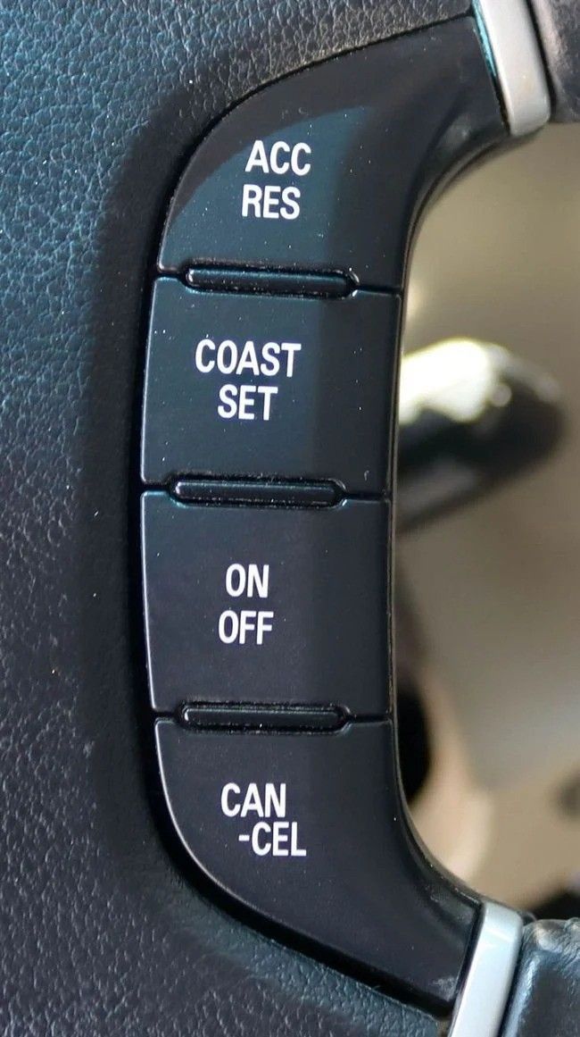 Подержанный Mitsubishi Pajero IV Рестайлинг 2, 3.8 л, 2020 в Шардже от Al Sayed Khamis Used Auto Trading Черный цвет. GCC | AUTO.AE