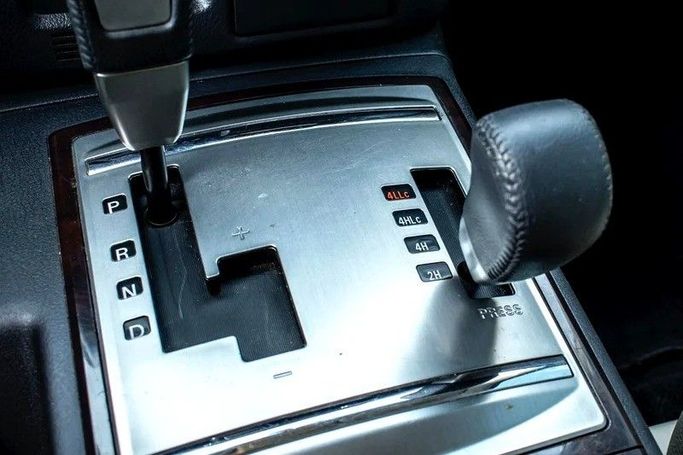 Подержанный Mitsubishi Pajero IV Рестайлинг 2, 3.8 л, 2020 в Шардже от Elmorshedi Motors Черный цвет. GCC | AUTO.AE