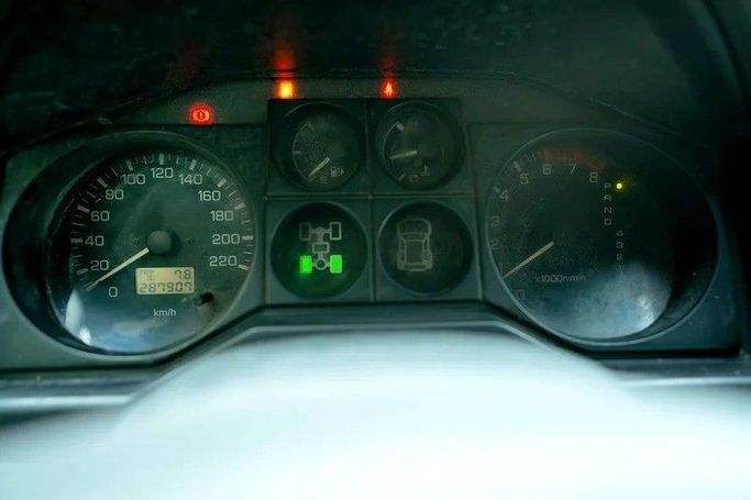 Подержанный Mitsubishi Pajero III Рестайлинг, 3.5 л, 2005 в Шардже от First Choice Cars Серебристый цвет. GCC | AUTO.AE