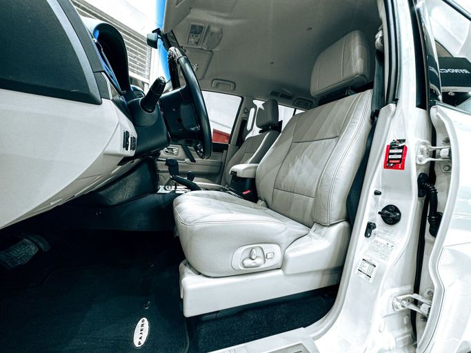 Used Mitsubishi Pajero IV Facelift 2, 3.8 l, 2020 in Sharjah by Ryno Cars, White color. GCC Specs | AUTO.AE